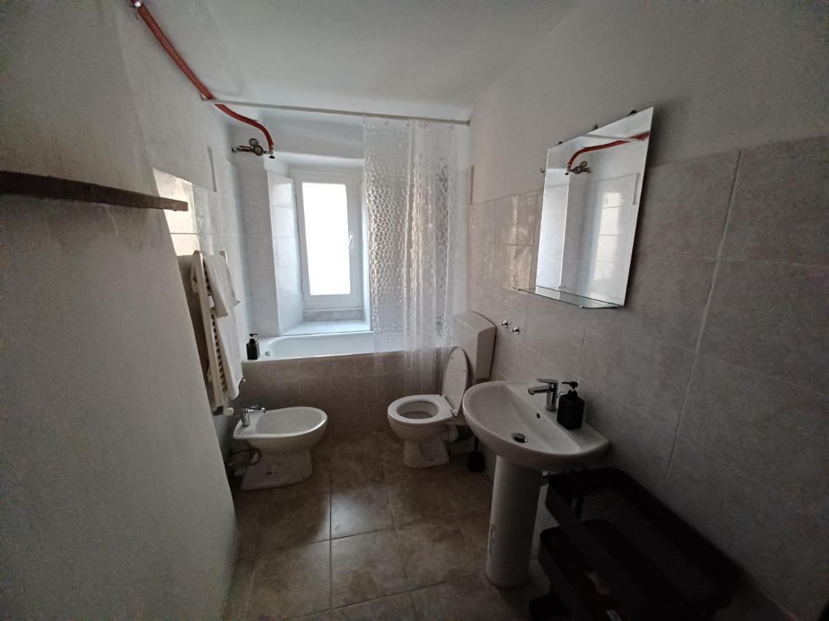 La Graziosa Del Carmine Apartment Genoa Ngoại thất bức ảnh
